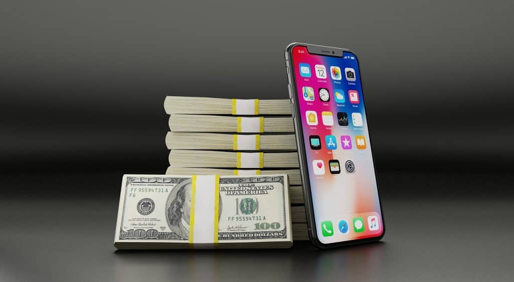 כסף ומכשיר סלולר 